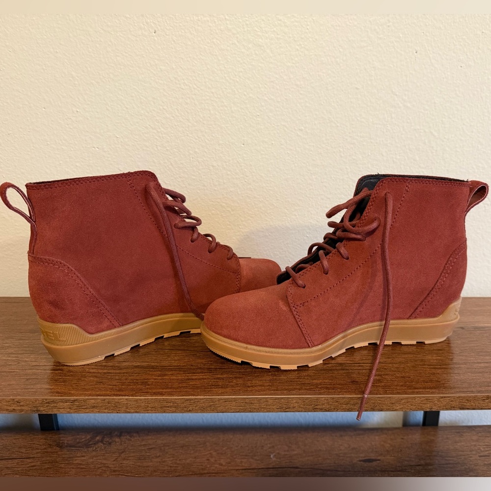 Sorel Evie II spice lace up wedge bootie size 8 - Picture 3 of 5